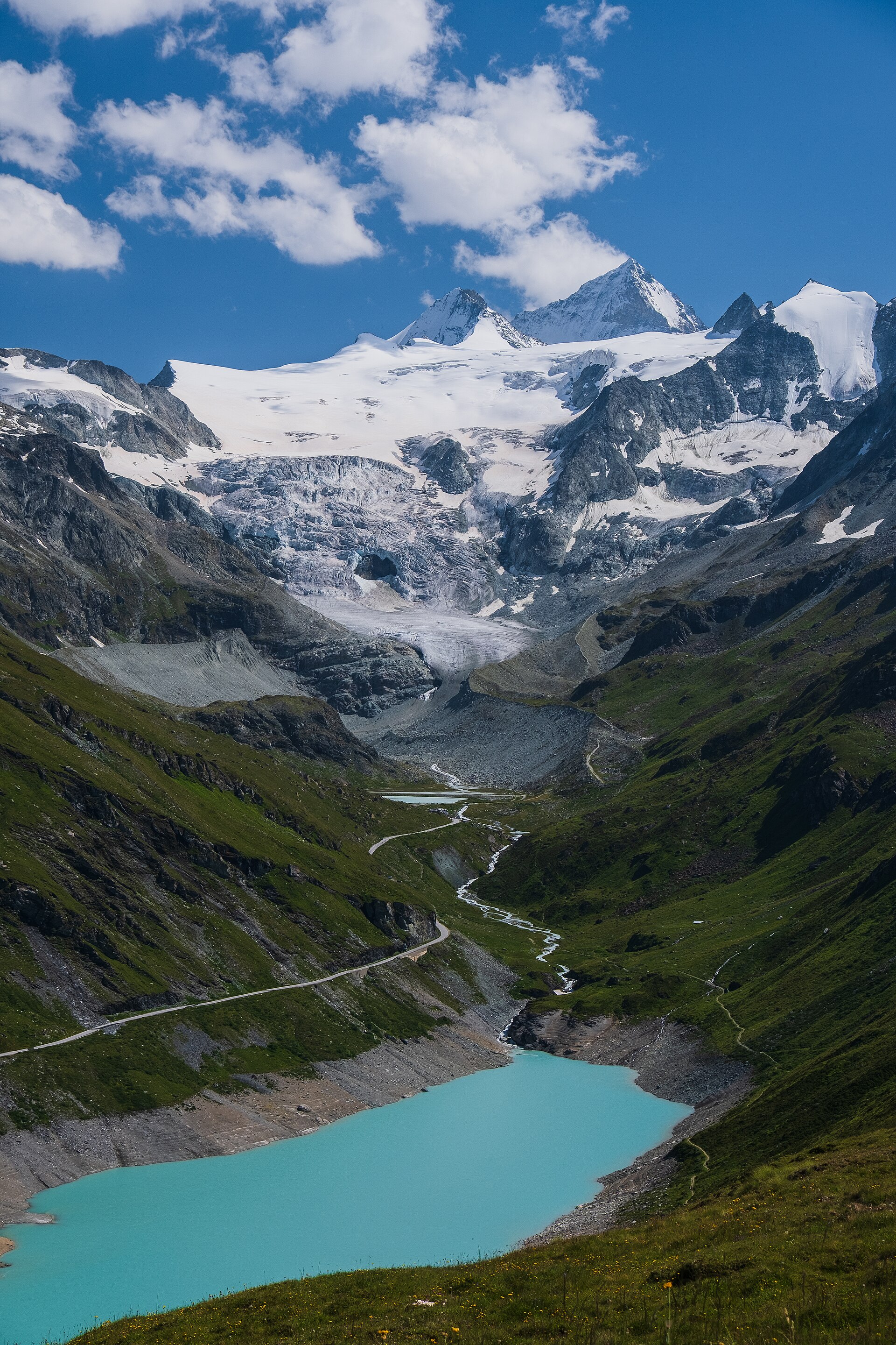 Lac de Moiry and the Moiry glacier above Grimentz